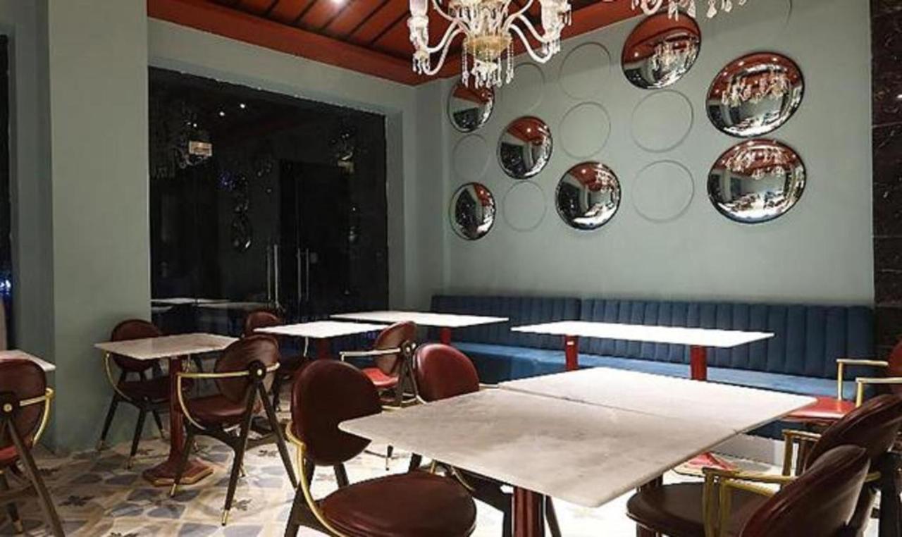 Fabhotel Prime The Seven Seeds New Delhi Exterior photo