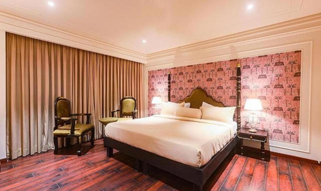 Fabhotel Prime The Seven Seeds New Delhi Exterior photo